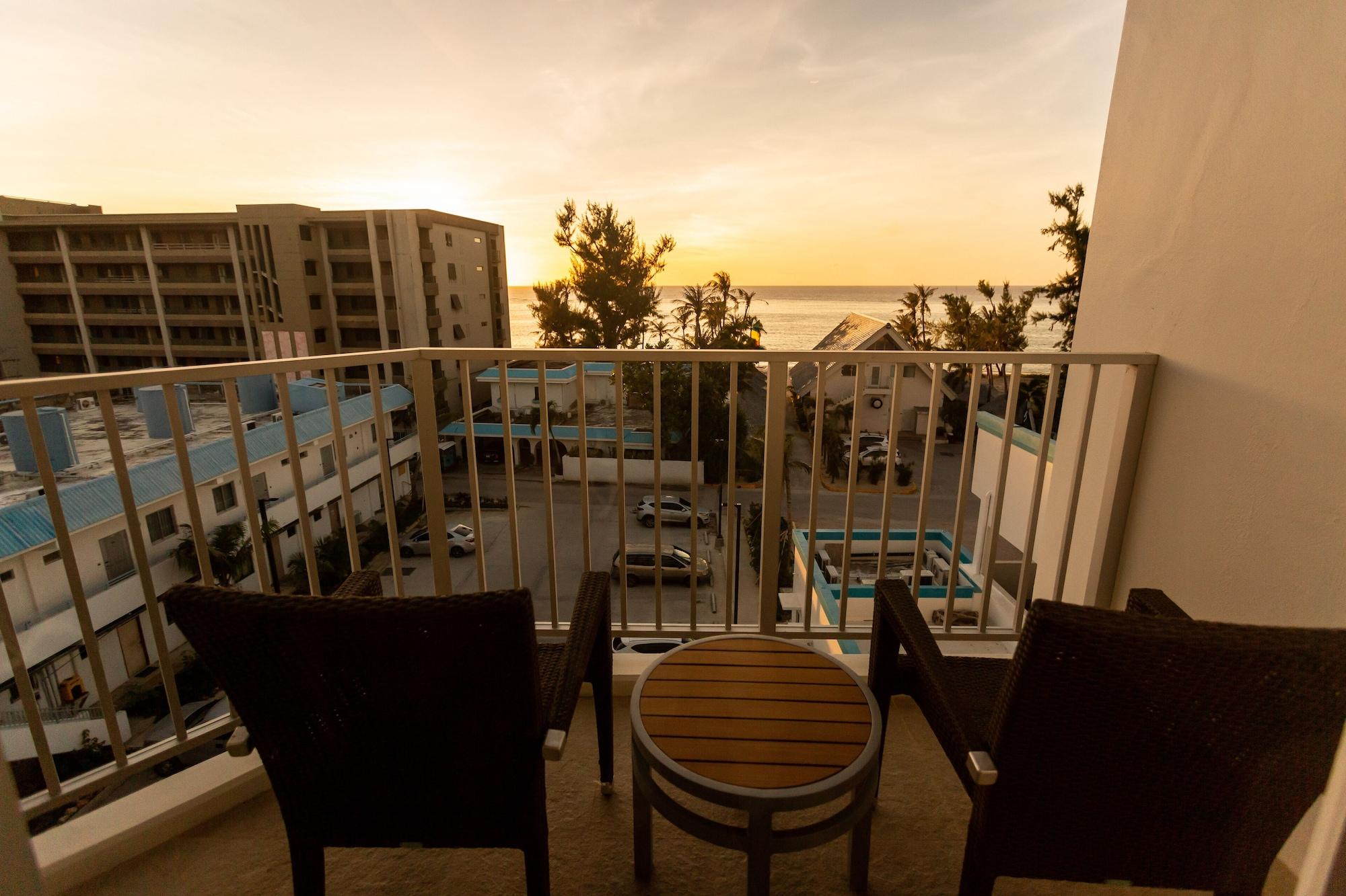 เซิร์ฟรีเดอร์ รีสอร์ต โฮเต็ล Hotel ไซปัน ภายนอก รูปภาพ