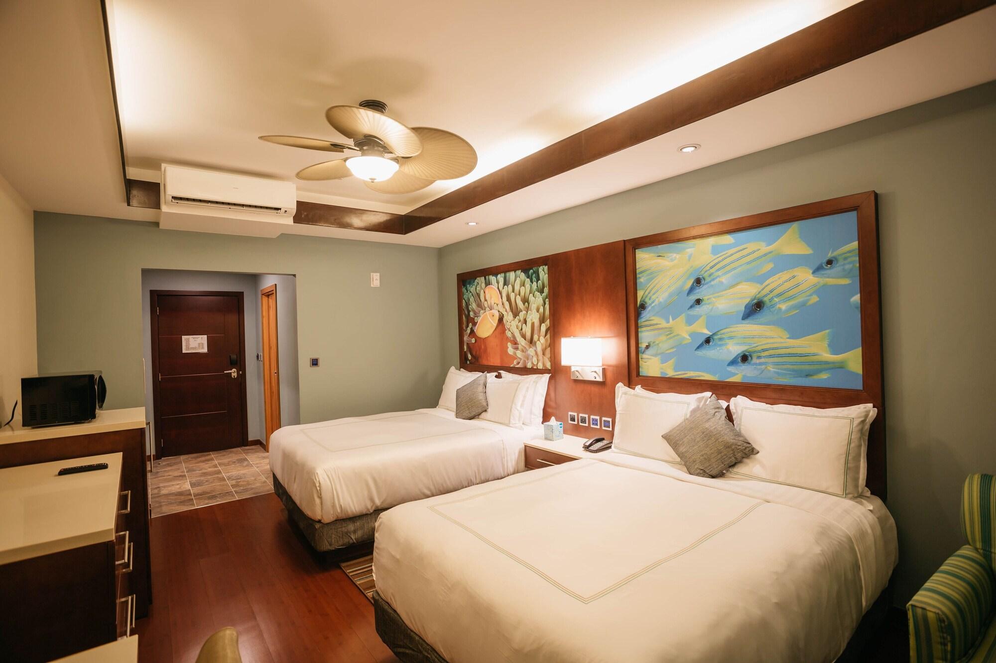 เซิร์ฟรีเดอร์ รีสอร์ต โฮเต็ล Hotel ไซปัน ภายนอก รูปภาพ