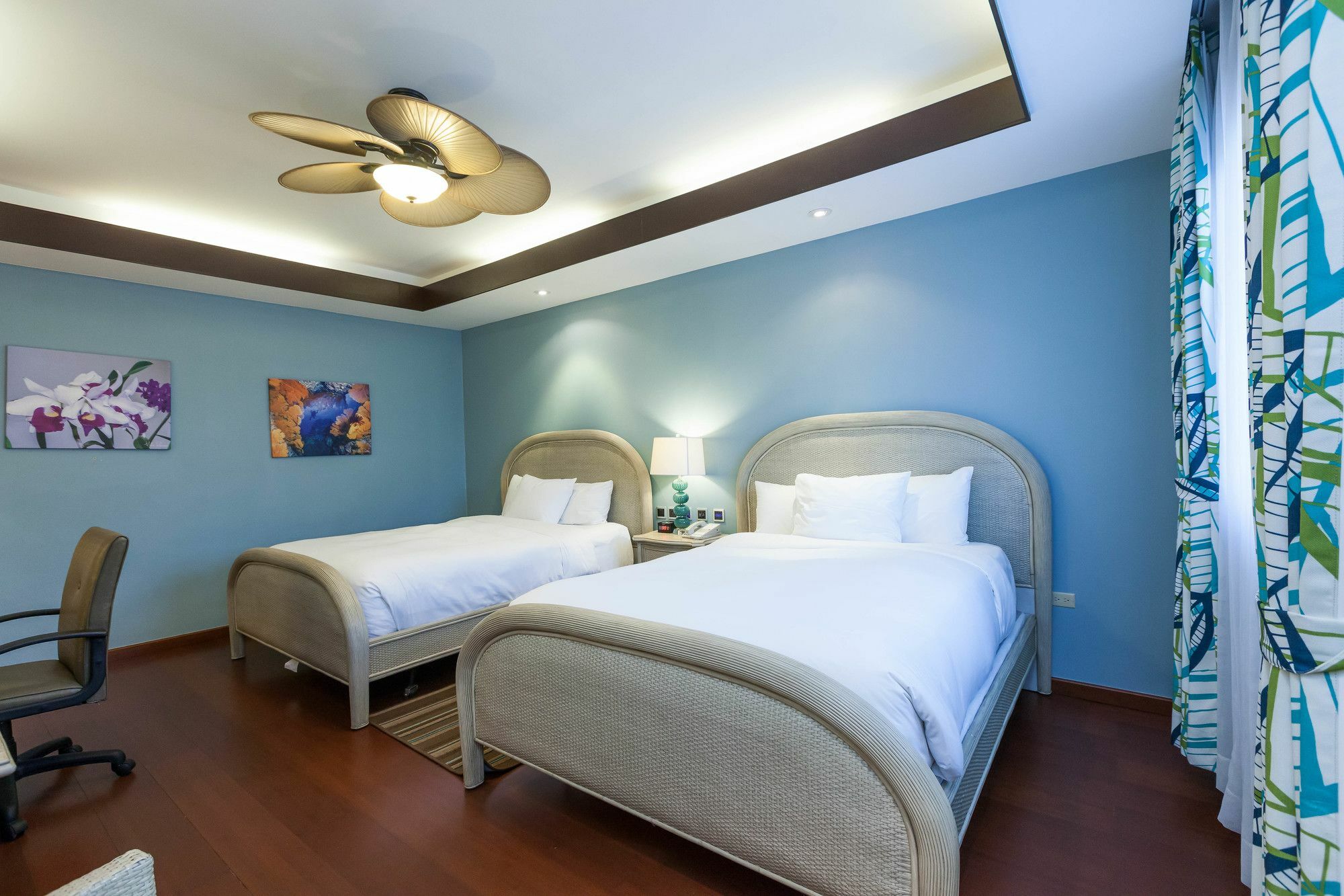 เซิร์ฟรีเดอร์ รีสอร์ต โฮเต็ล Hotel ไซปัน ภายนอก รูปภาพ