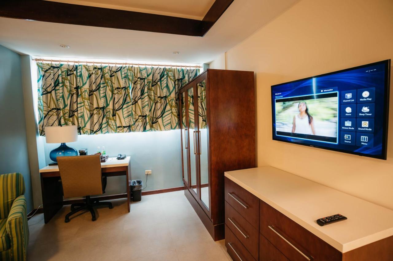 เซิร์ฟรีเดอร์ รีสอร์ต โฮเต็ล Hotel ไซปัน ภายนอก รูปภาพ